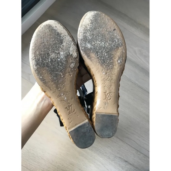 AUTHENTIC Louis Vuitton "Tuileries" sandals - Picture 13 of 16